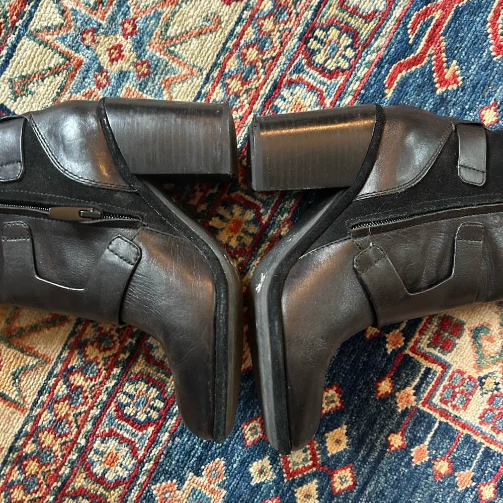 Calvin Klein Women's Black Buckle Susie Ankle Boots